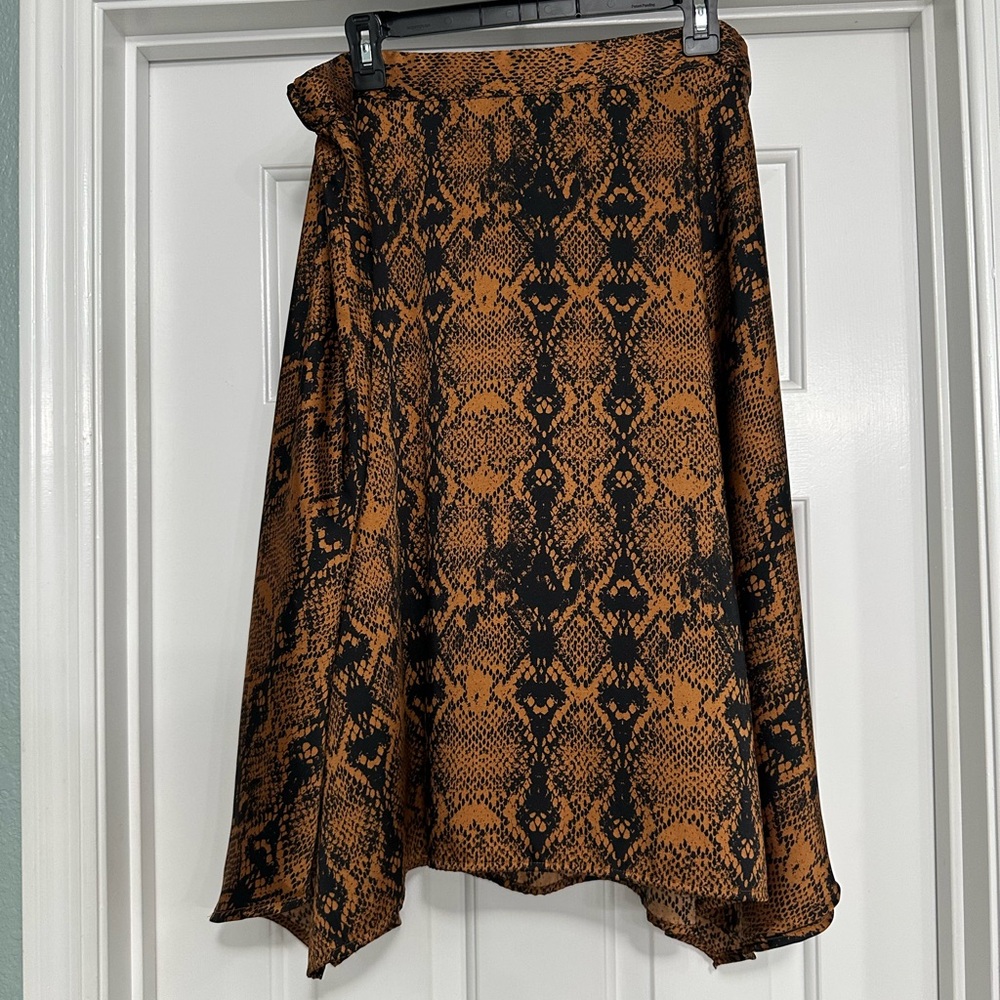 Brown and Black Snake Patterned Women's Skirt